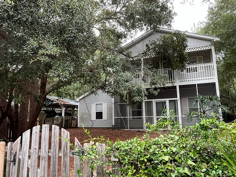 150 Nancy Claire Ln — Photo 2