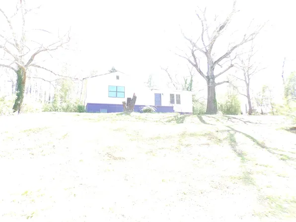 5615 Glade Rd, Anniston, AL 36206