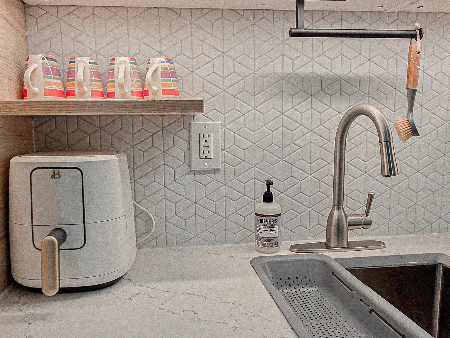 Studio, 386 sqft, $2,650 — Photo 2