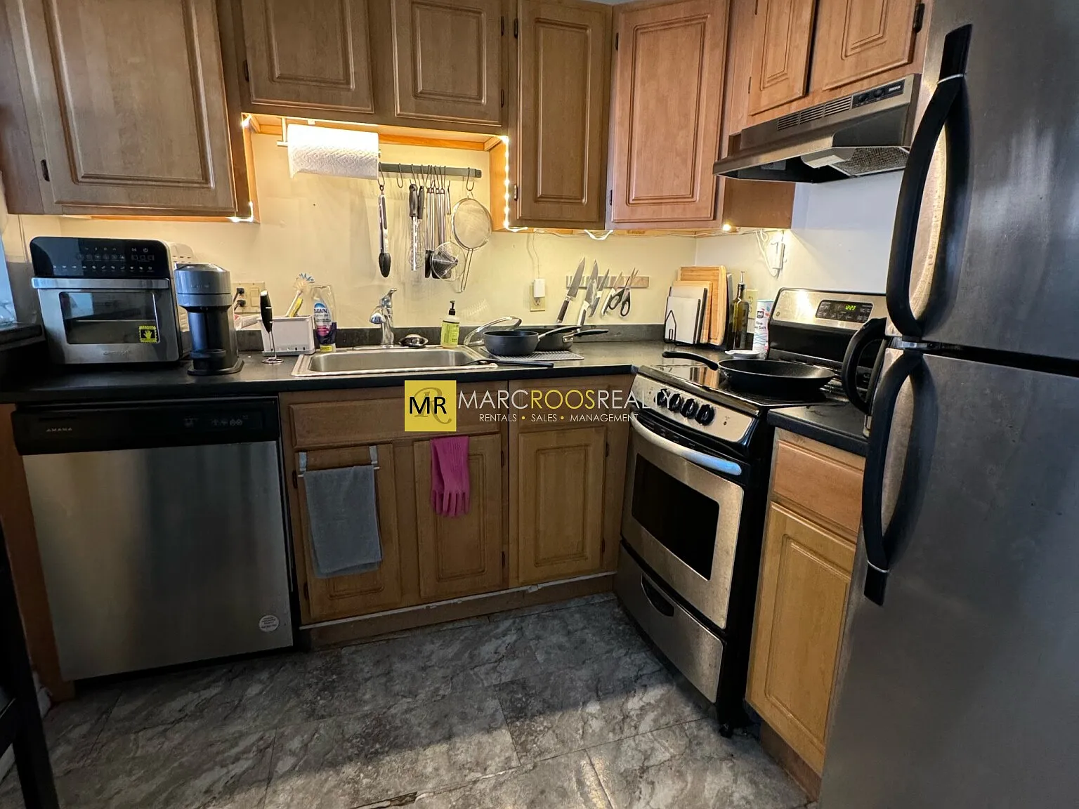 2 bed, $3,900 — Photo 2