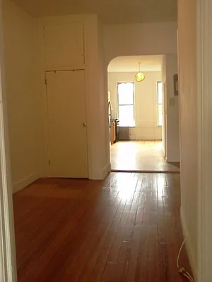 Rented by Flatiron Real Estate Advisors LLC | media 23