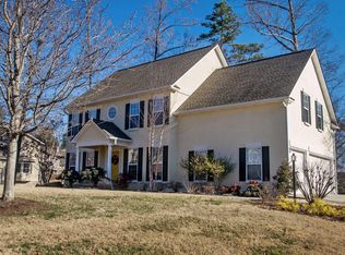2395 Hirst Cir, Lenoir City, TN 37772