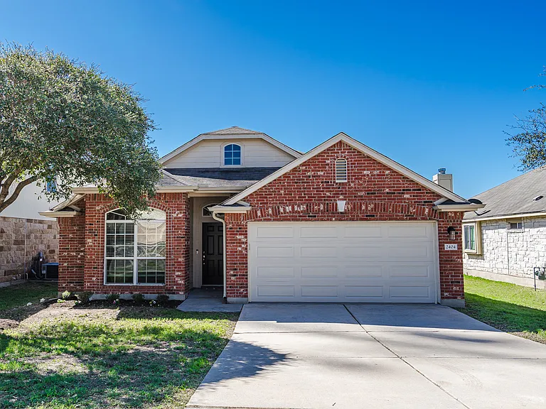 2404 Christoff Loop — Photo 1