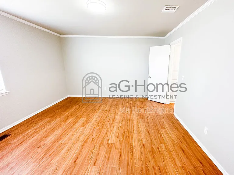 730 Arlington Dr — Photo 17