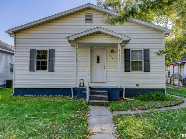 504 W 2nd St, Stonington, IL 62567