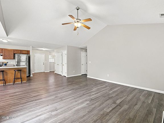 5th image of 4712 Corena Drive