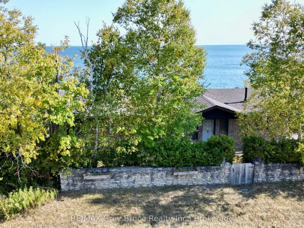 248 Isthmus Bay Rd, Northern Bruce Peninsula, ON N0H 1W0