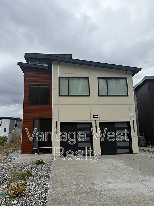 2 bed, 1.0 bath, $1,995 — Photo 1