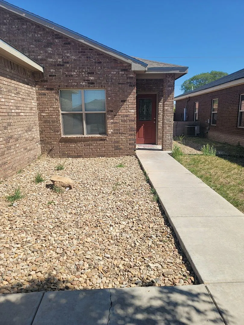 1824 Dillonwood — Photo 2