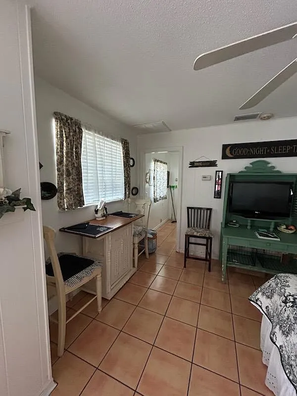 1 bed, 474 sqft, $1,100 — Photo 2