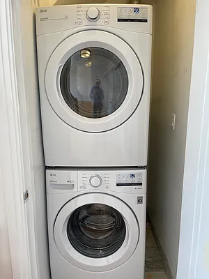 Rented by Reuveni LLC | media 20