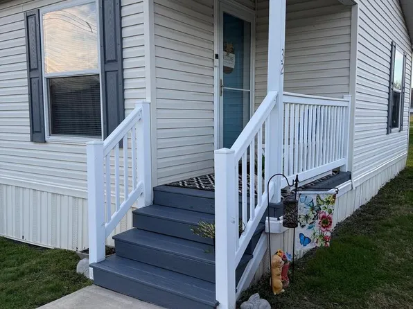 32 Stonehill Park, Annville, PA 17003