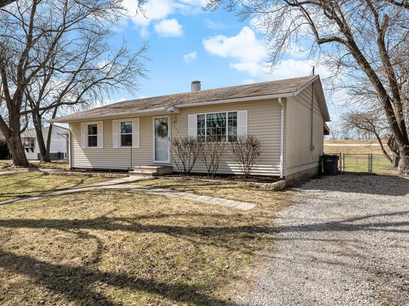 214 8th St E, Milan, IL 61264