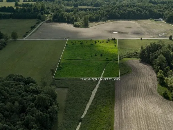 9717 S Hillsdale Rd, Hillsdale, MI 49242