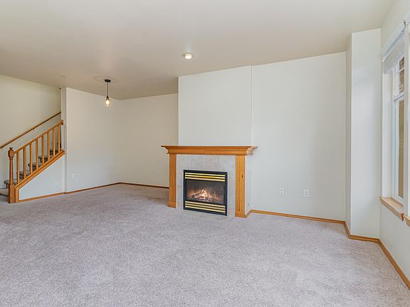 2nd image of 22667 NE 5th Pl