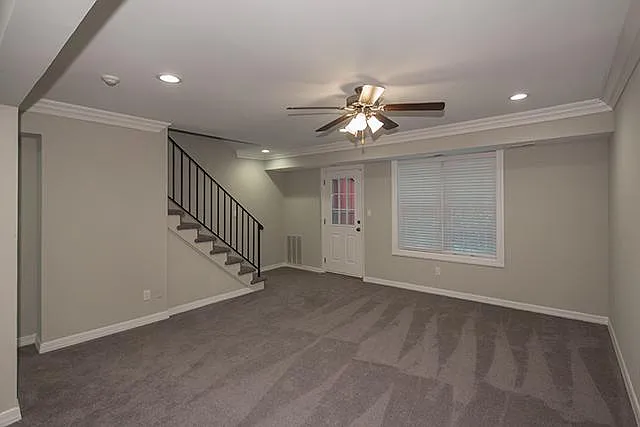 Fairfield Hillside At Coram — Photo 4
