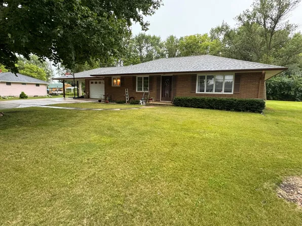 751 Clark St, Walnut Grove, MN 56180