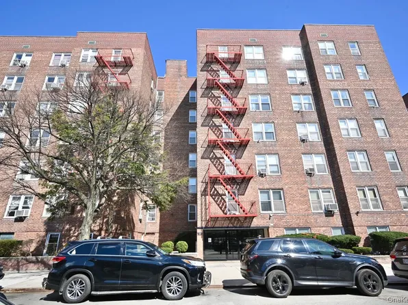 33-25 90 Street #5D, Jackson Heights, NY 11372
