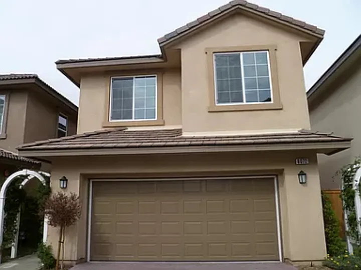 8072 Cambria Cir — Photo 2