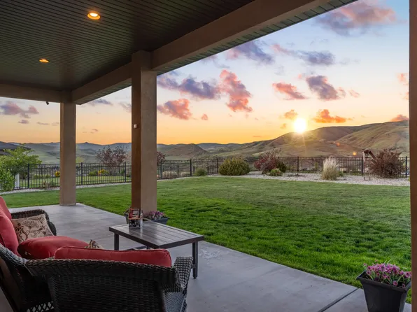 5318 W Parkridge Dr, Boise, ID 83714