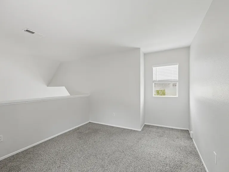 4575 Lambeth Ct — Photo 16
