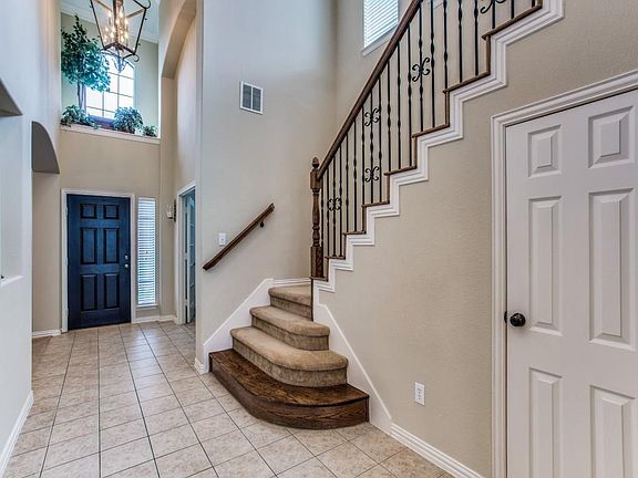 2nd image of 1703 Ponderosa Dr