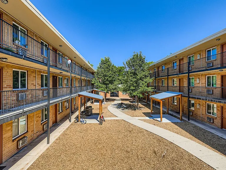Casa Serena Apartments — Photo 8