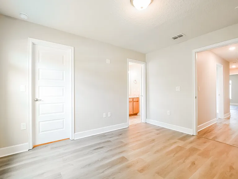7803 Sloewood Dr — Photo 11