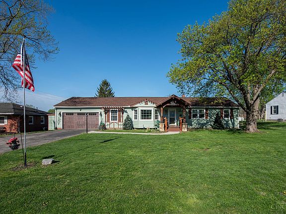 2nd image of 300 Arcadia Dr