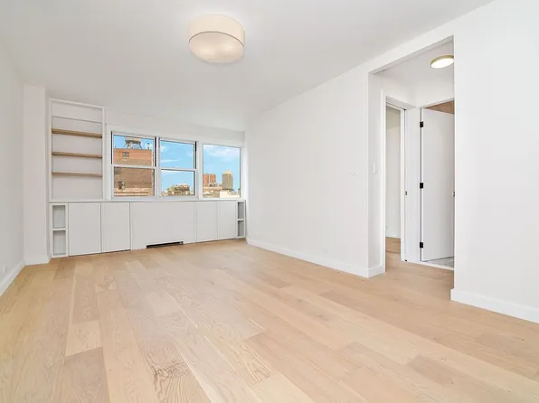 77 E 12th St APT 14D, Manhattan, NY 10003