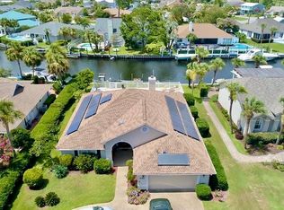 493 Wahoo Rd, Panama City Beach, FL 32408