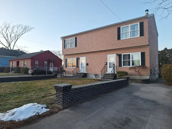 21 Cobblestone Ln #B, Westerly, RI 02891