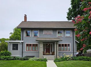 1235 Yorkshire Rd, Birmingham, MI 48009