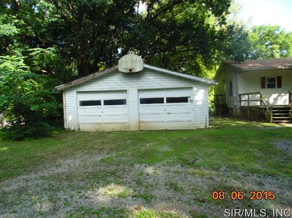 2nd image of 420 Short St