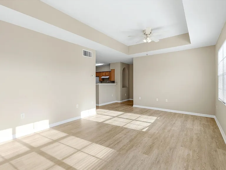 1015 Villagio Cir #202 — Photo 9