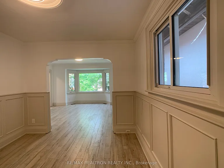 48 Mann Ave — Photo 5