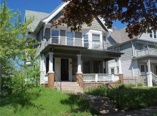 2853 N Murray Ave, Milwaukee, WI 53211