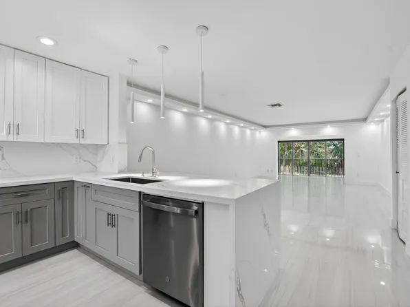 9272 Vista Del Lago #28F, Boca Raton, FL 33428