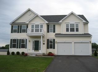 1006 Alandale Dr, Chambersburg, PA 17202