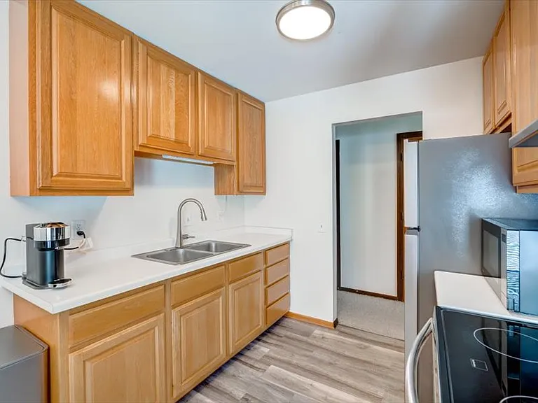 7203 Fortune Dr #3 — Photo 8
