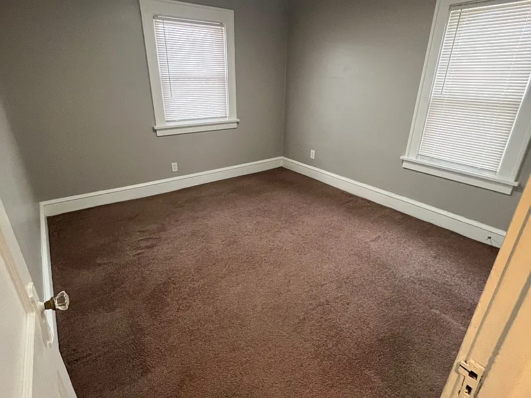 825 Smith Ave NW — Photo 22