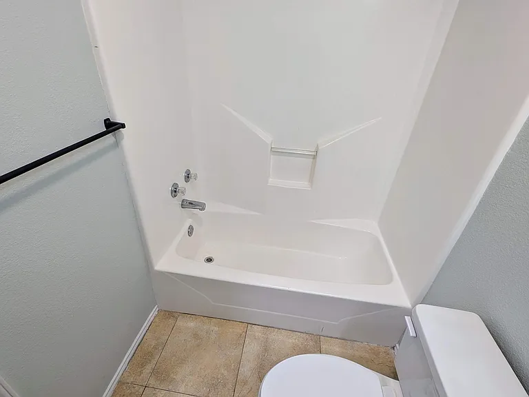 1003 Market St #4 — Photo 9