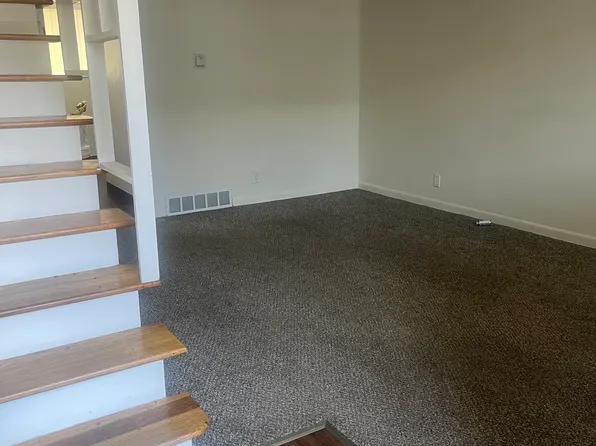 1032 Dayton St, Aurora, CO