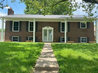 701 Scott Station Rd, Jefferson City, MO 65109