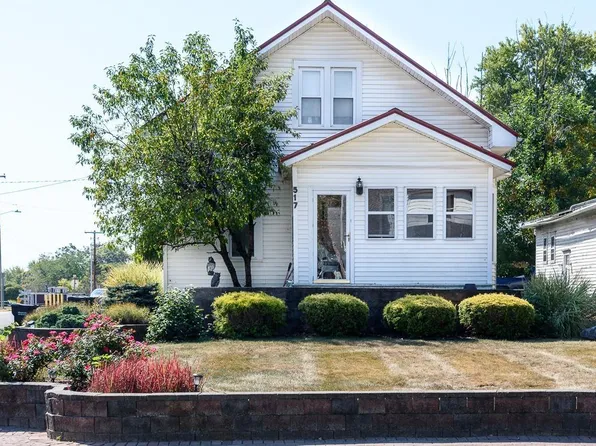 517 E Houston St, Garrett, IN 46738