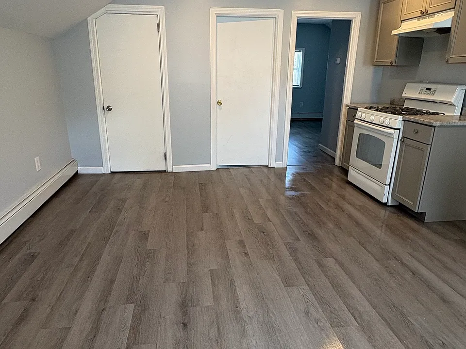 328 Atwells Ave #2