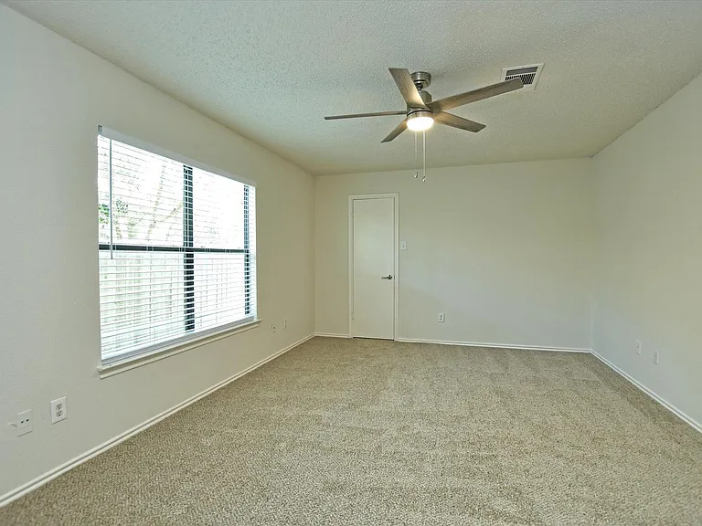 1201 Pike Path — Photo 14