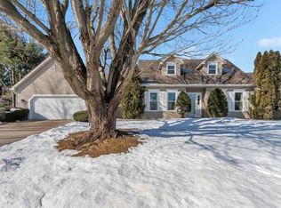 51675 Saddle Ridge Ln S, Granger, IN 46530