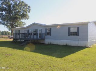 160 Albritton Ln, Lucedale, MS 39452
