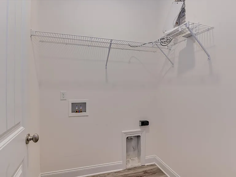 183 Williston Rd — Photo 24